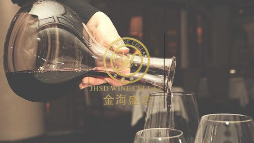 葡萄酒的最佳開瓶時間和醒酒目的